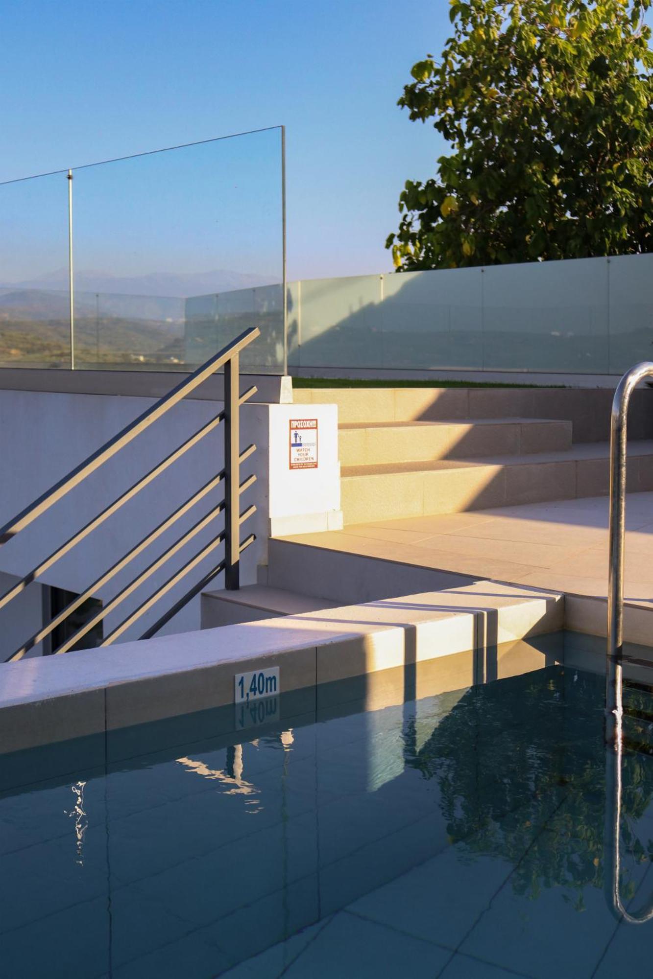 Silver Cozy Getaway - 3 Pearls Pool Retreat * Dempla
